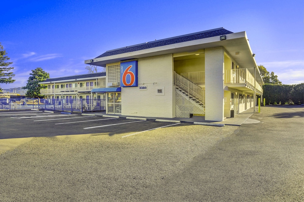 Motel6 Napa, CA 36/43