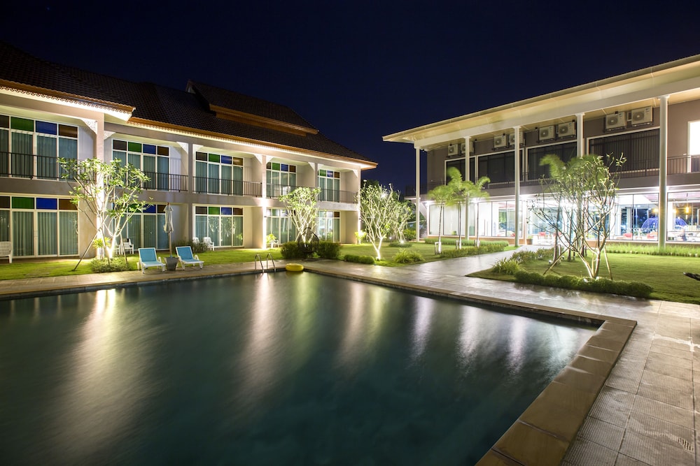 Southern Airport Hotel 45/50