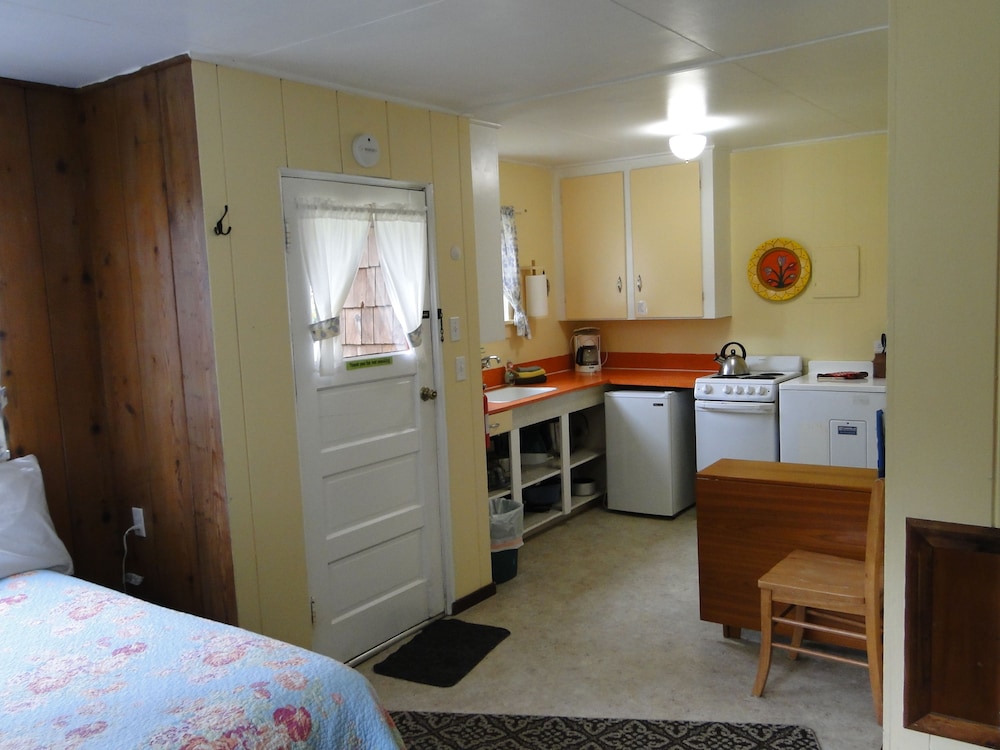 Shakti Cove Cottages 25/58
