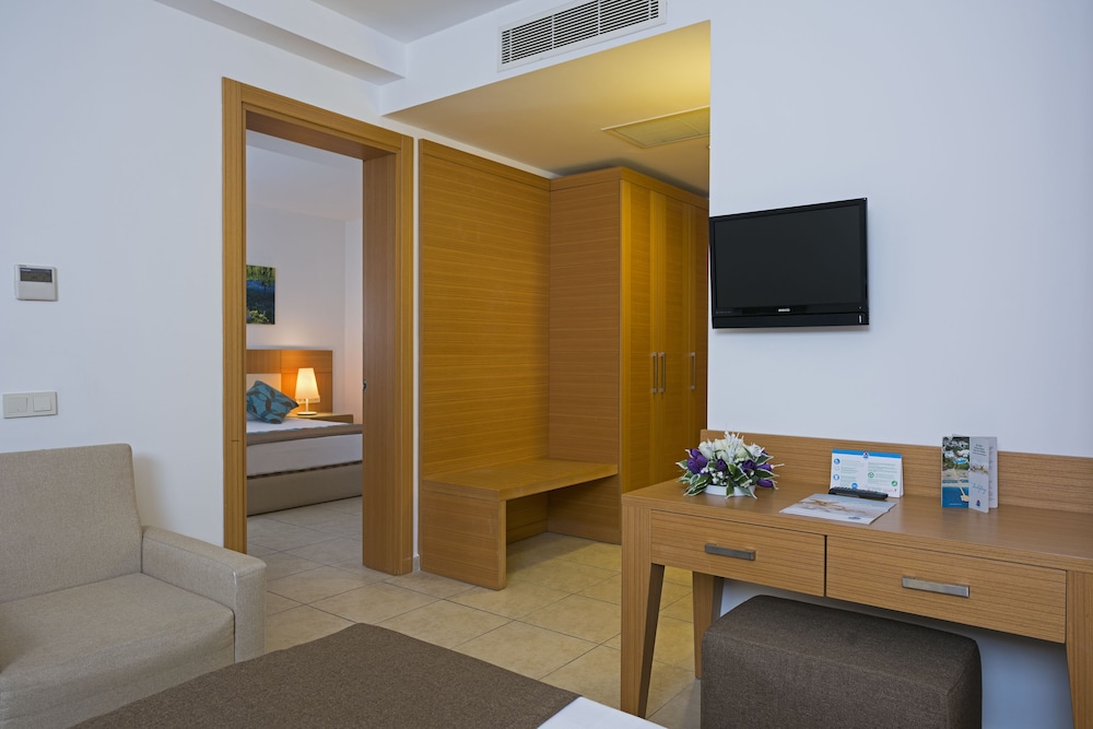 Club Kastalia Holiday Village 33/86