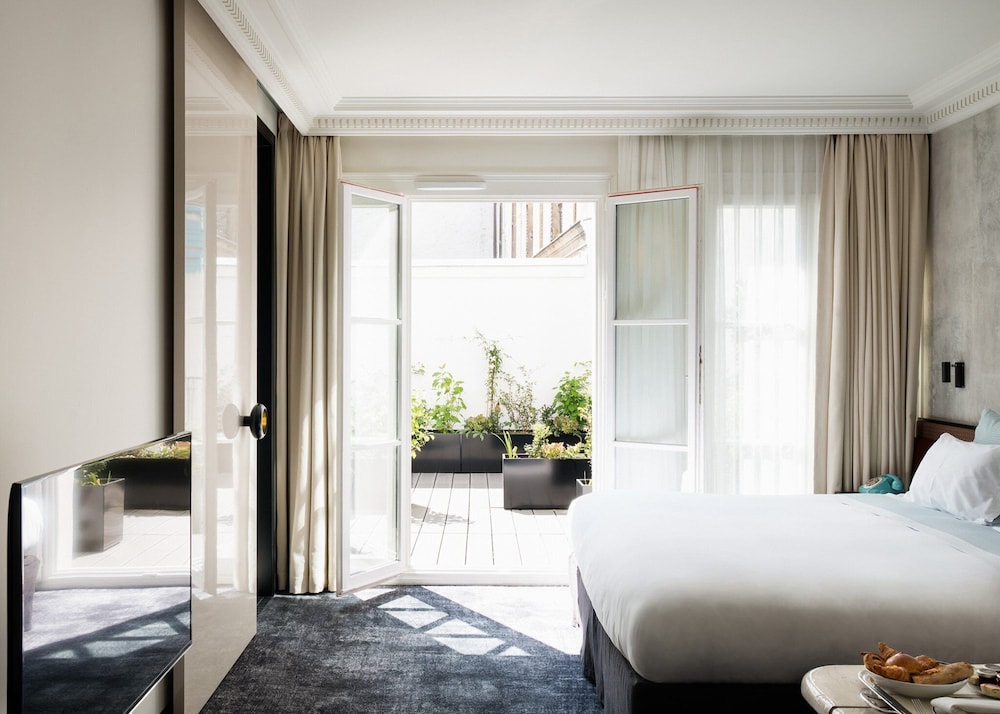 Hotel Les Bains Paris 13/77
