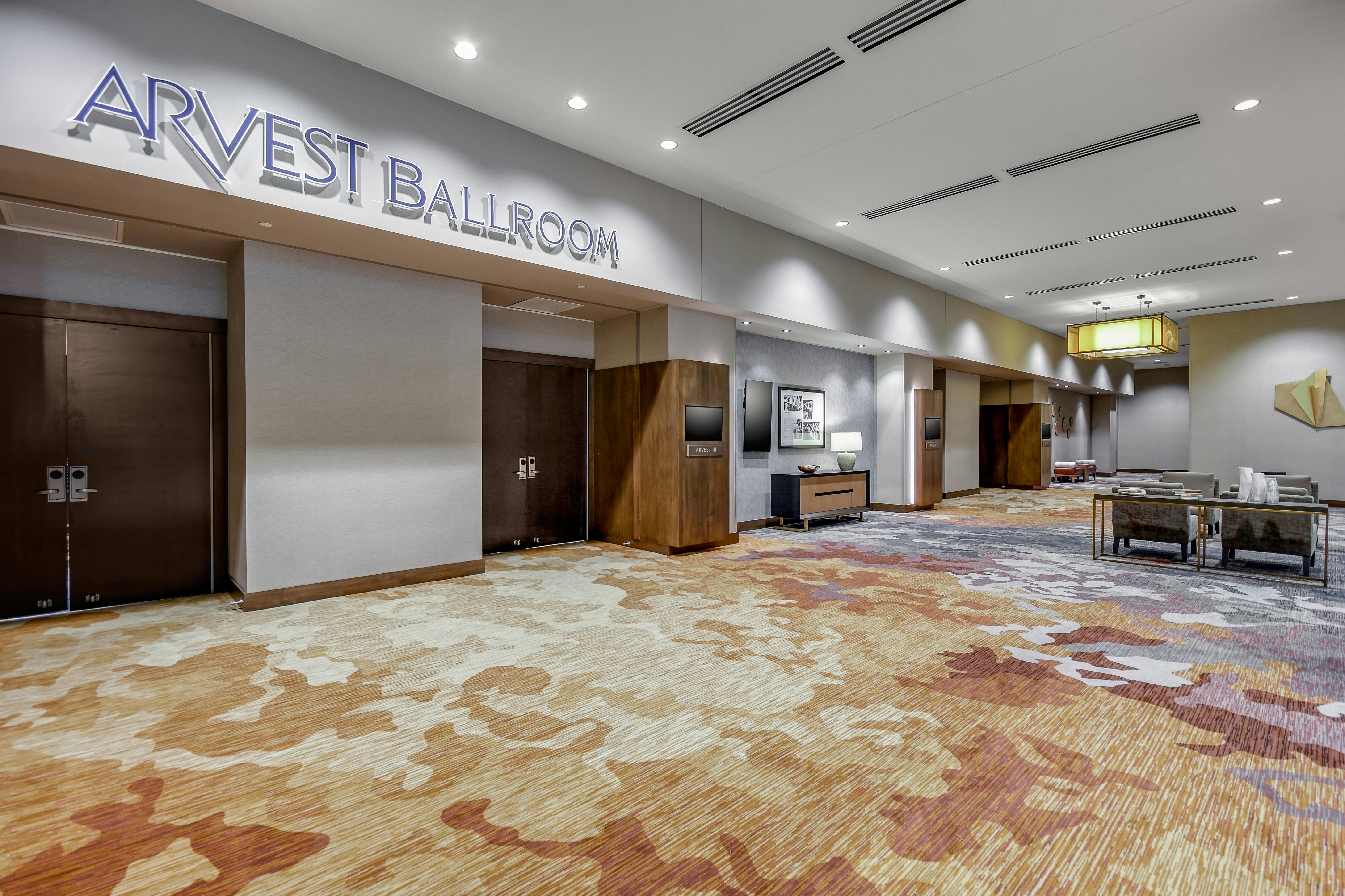 Embassy Suites by Hilton Jonesboro Red Wolf Convention Center 59/60