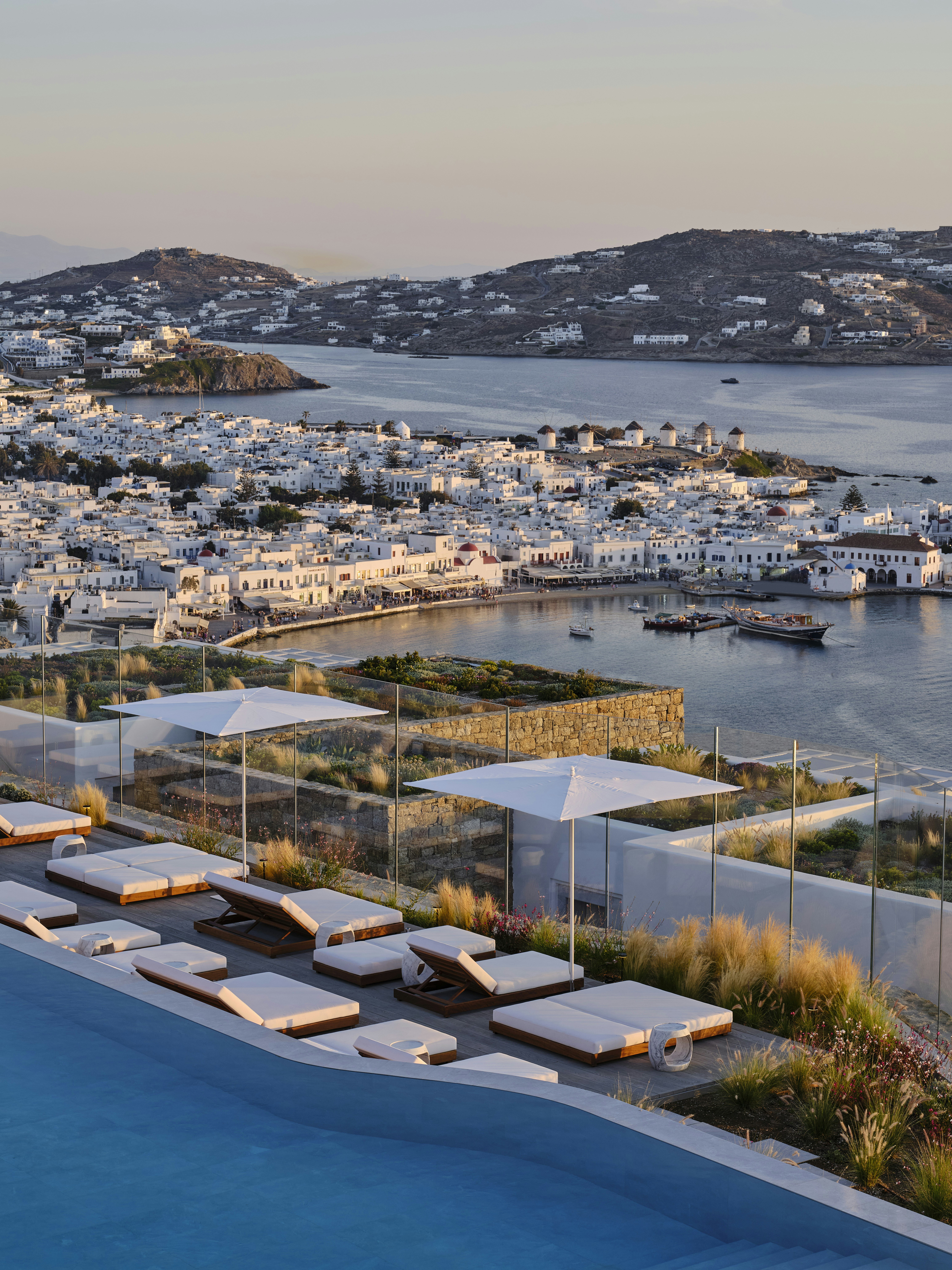 Deos Mykonos 25/37