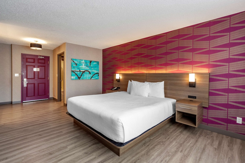 Best Western Plus West Edmonton 20/77