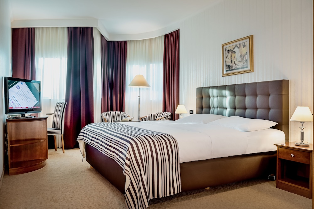 Hotel Dubrovnik 24/60