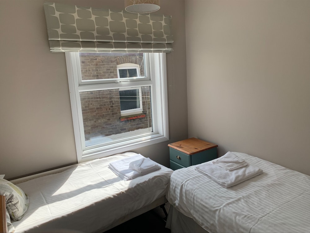 ARRANDALE HOUSE 7/22