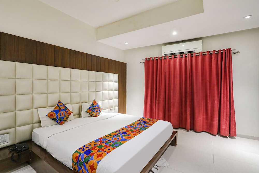 Hotel Mahendra 11/44