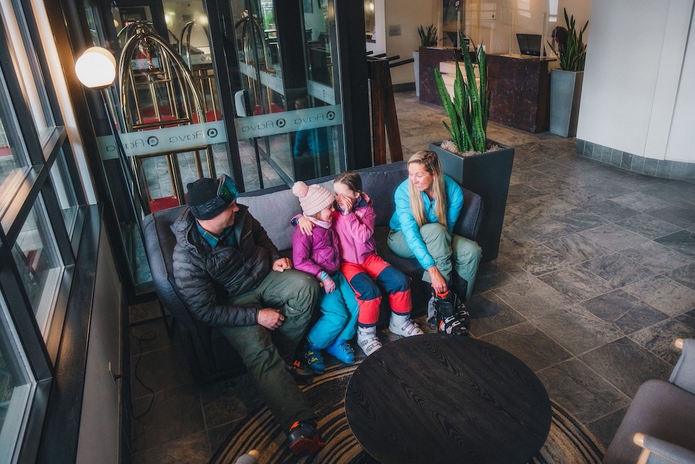 Aava Whistler Hotel 23/50