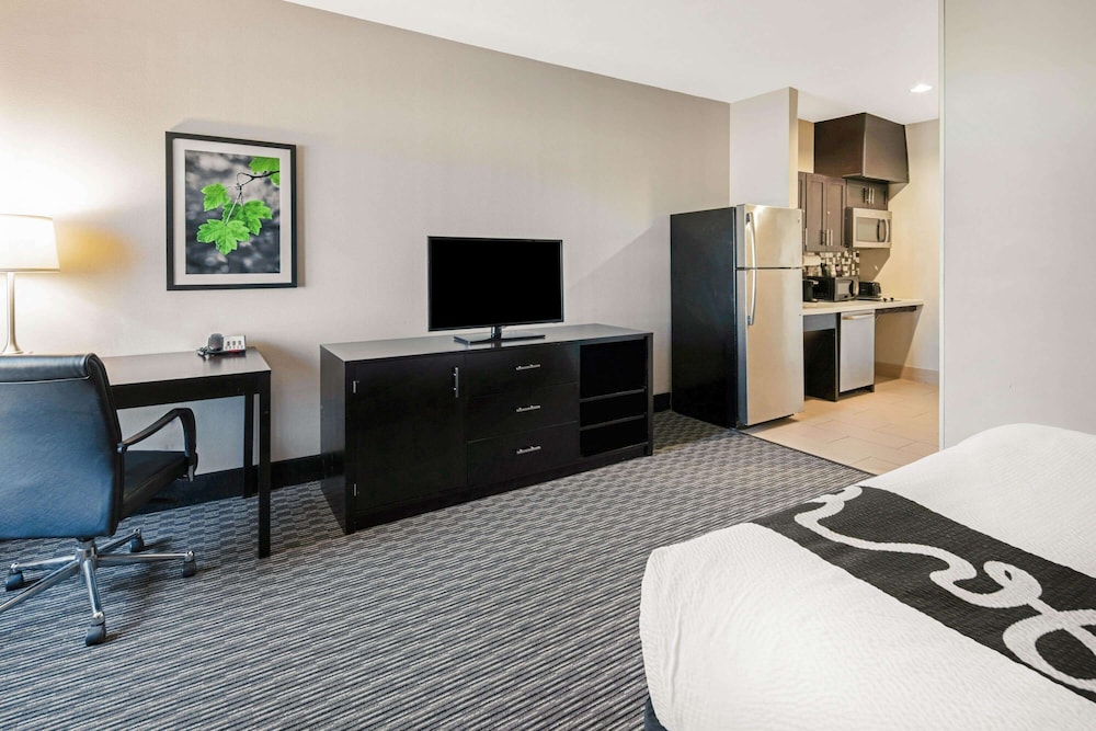 La Quinta Inn & Suites by Wyndham Rockport - Fulton 18/46