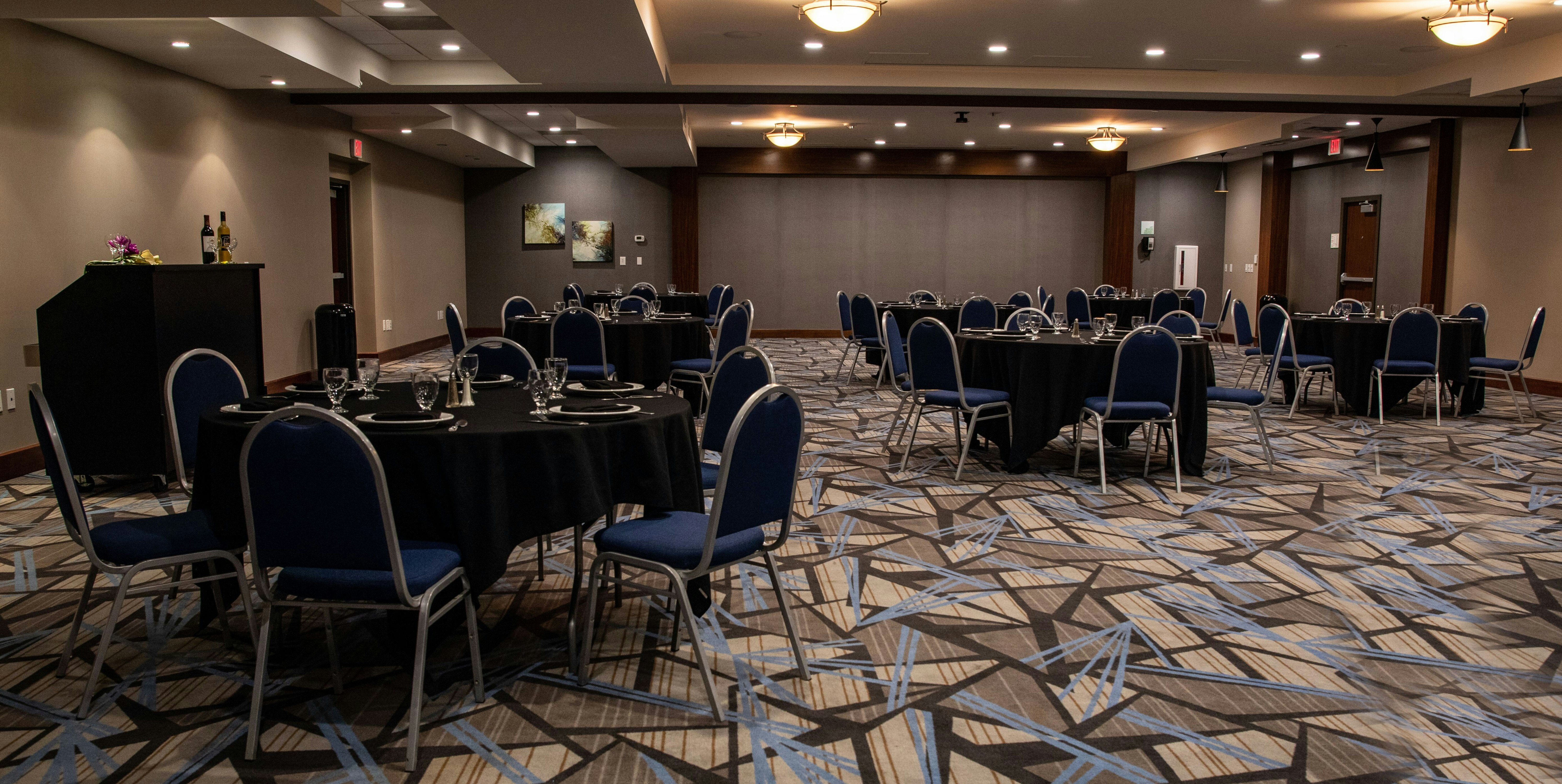 Doubletree By Hilton Omaha Southwest 47/54