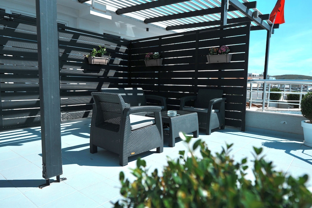 Blue Sky Hotel 26/46