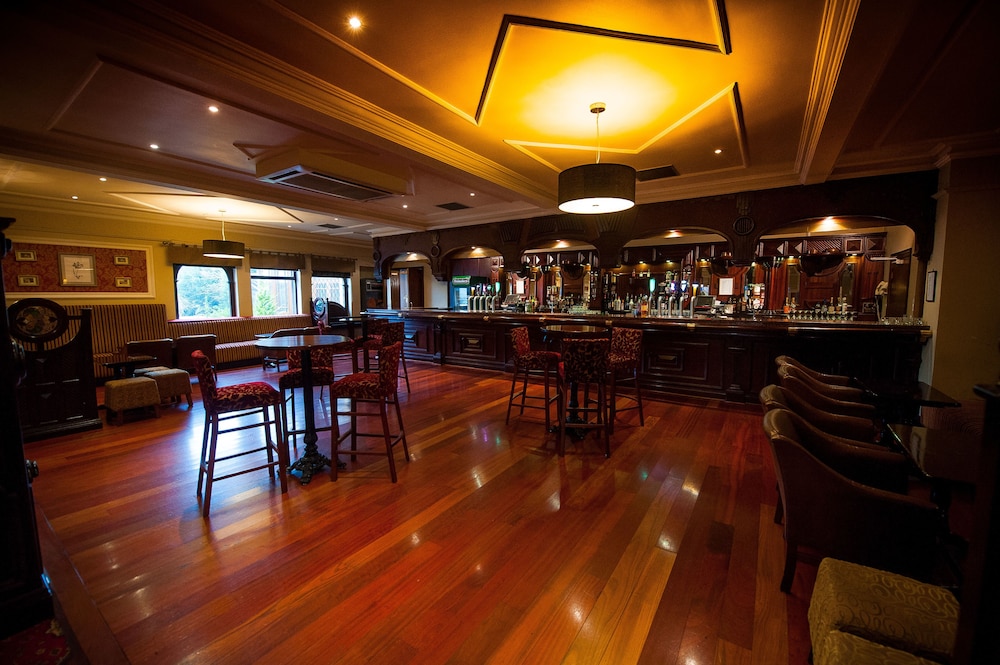 The Devon Inn 26/34