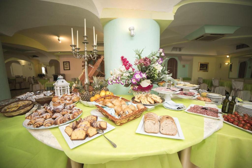 HOTEL CARLO MAGNO 19/37