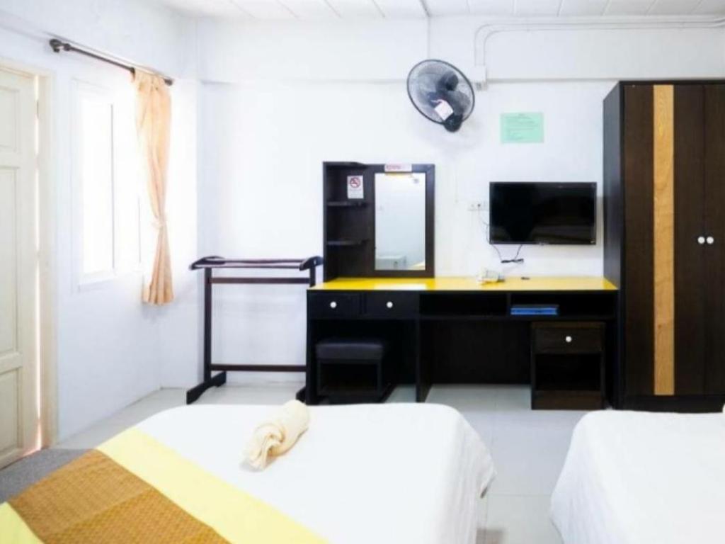 Charoen Apartment Trang 7/36
