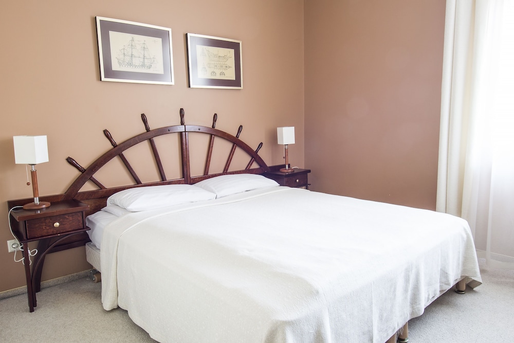 SUPERIOR, DOUBLE BED