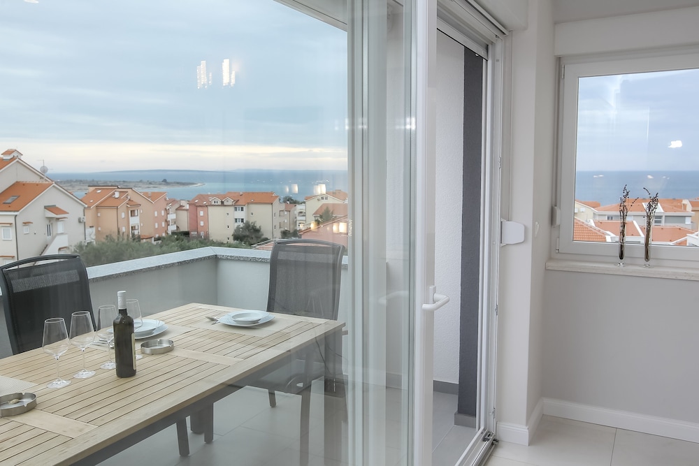 Apartments Tomana 46/50