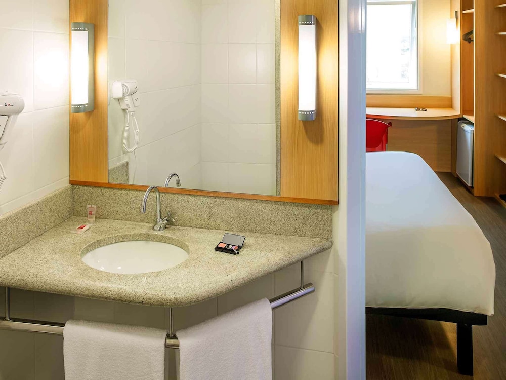 Ibis Imperatriz 14/70