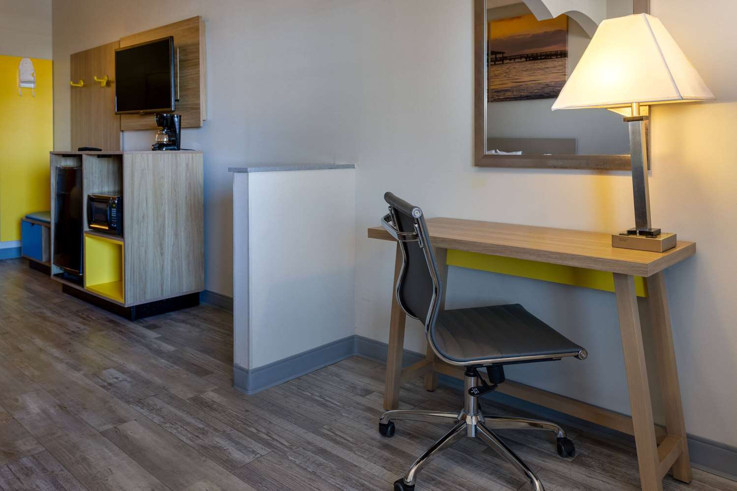 Days Inn & Suites By Wyndham Cherry Hill - Philadelphia 20/35