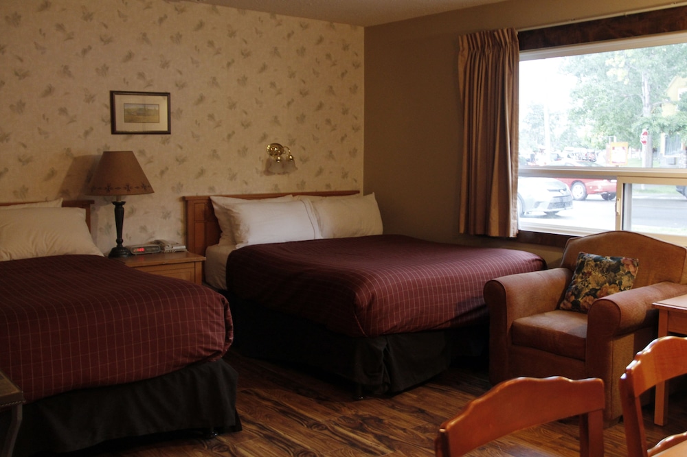 Aspen Village Inn 30/79
