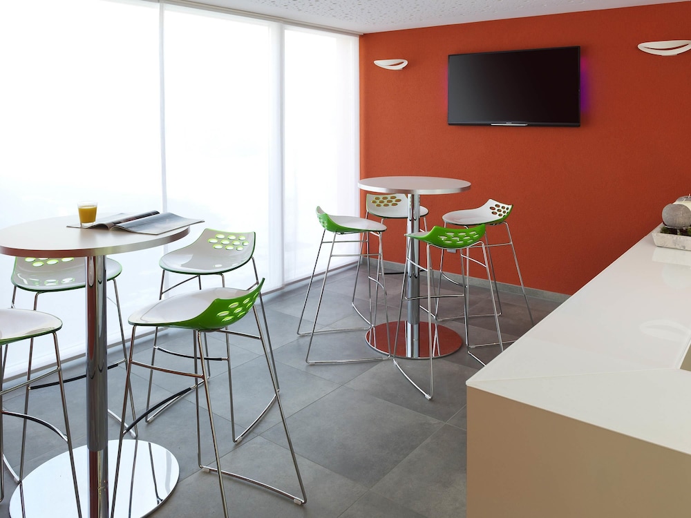 IBIS STYLES NIVELLES 57/73