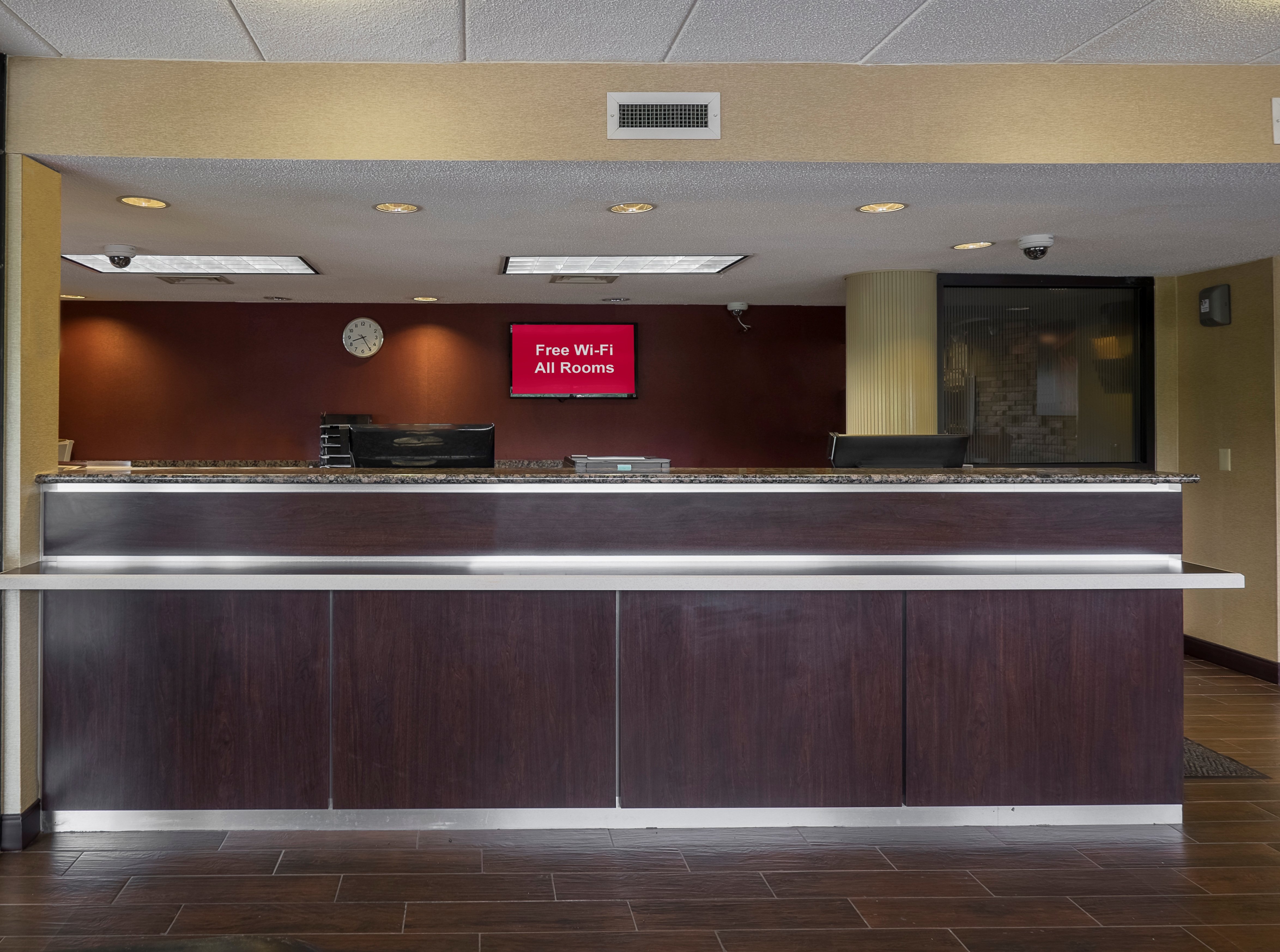 Red Roof Inn Edison 8/27