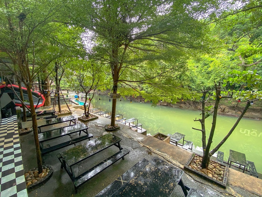 Natthapon Resort 46/76