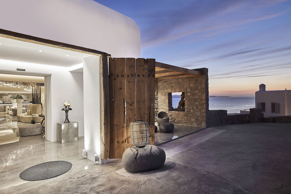 Amazon Mykonos Resort And Spa 20/46