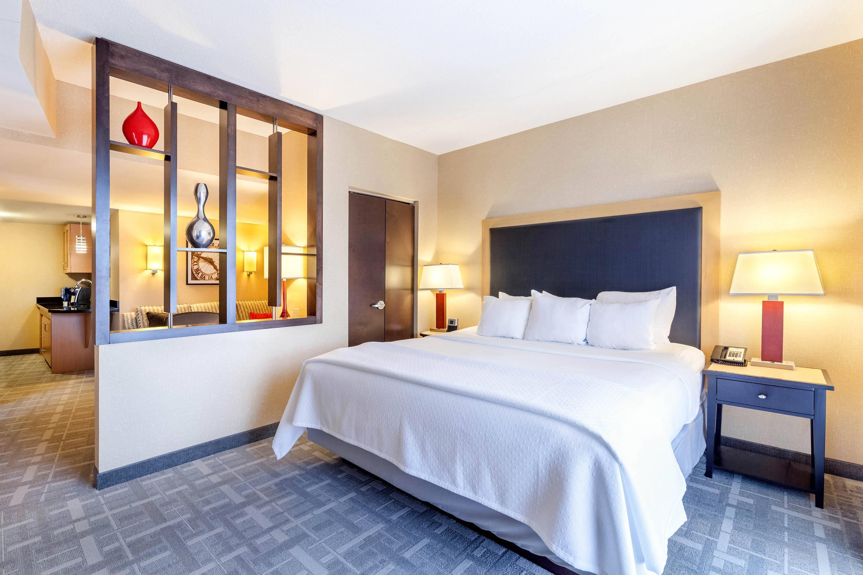 UPGRADE, SUITE, 1 KING AND 2 QUEEN BEDS
