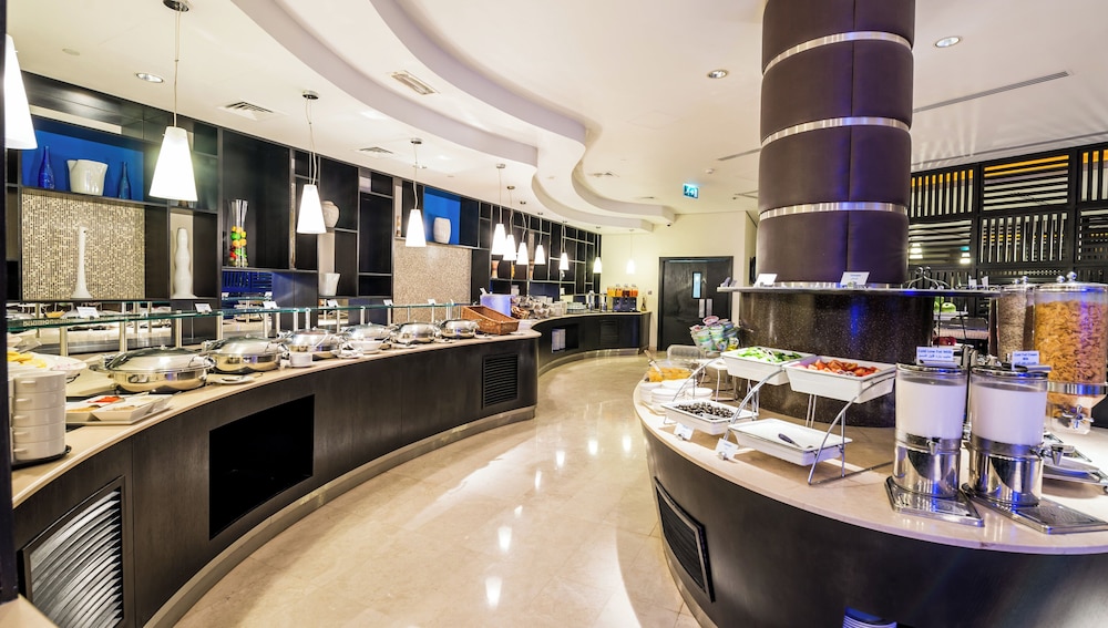 Holiday Inn Express Dubai Airport 31/44