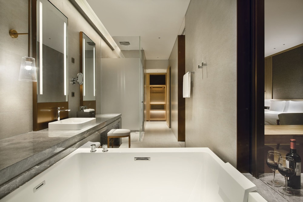 Crowne Plaza Zunhua Hot Spring Town 20/71