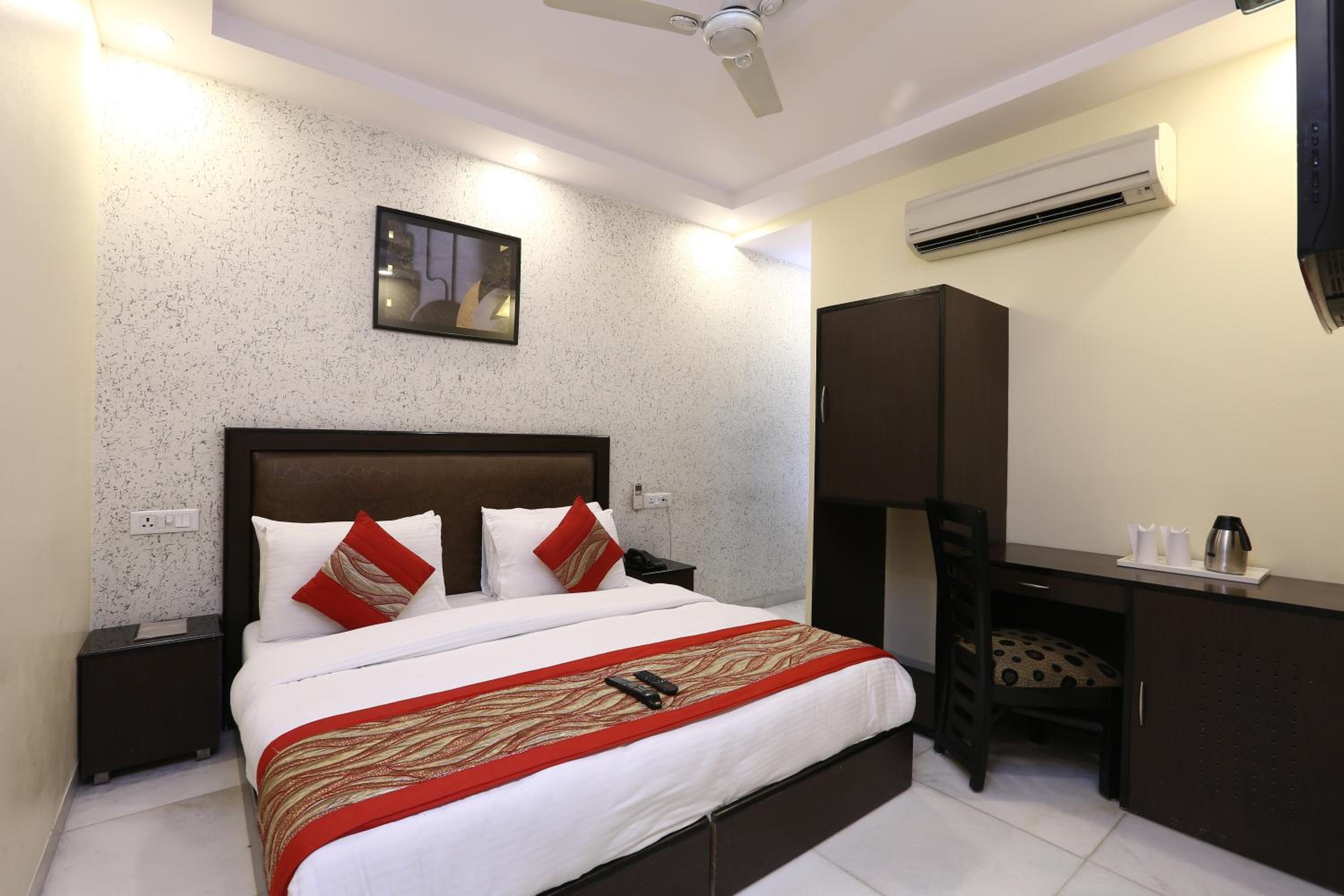 HOTEL KINGSTON PARK 28/55