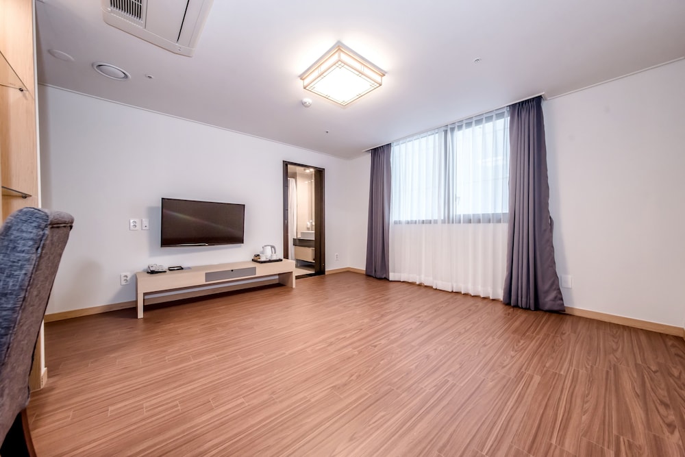 Hotel Shalom Jeju 31/47