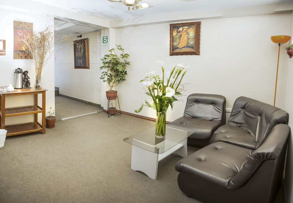 Andean Dreams Hotel 36/48