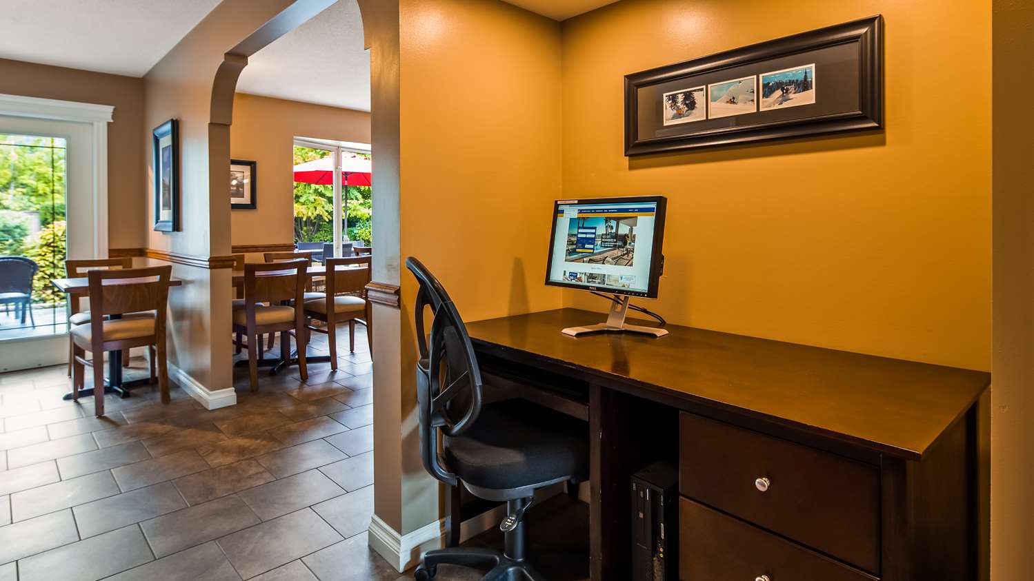 Best Western Sicamous Inn 20/30