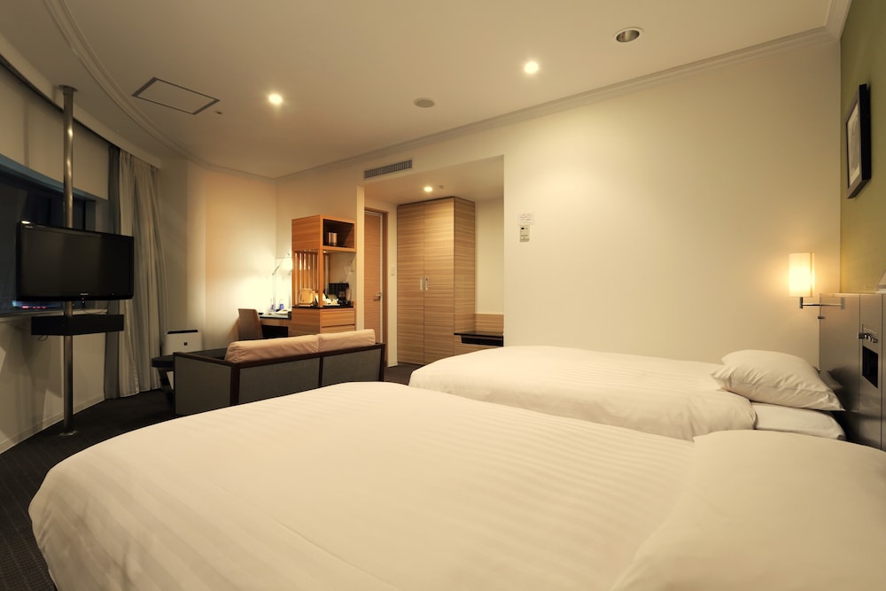 DELUXE, TWIN BEDS