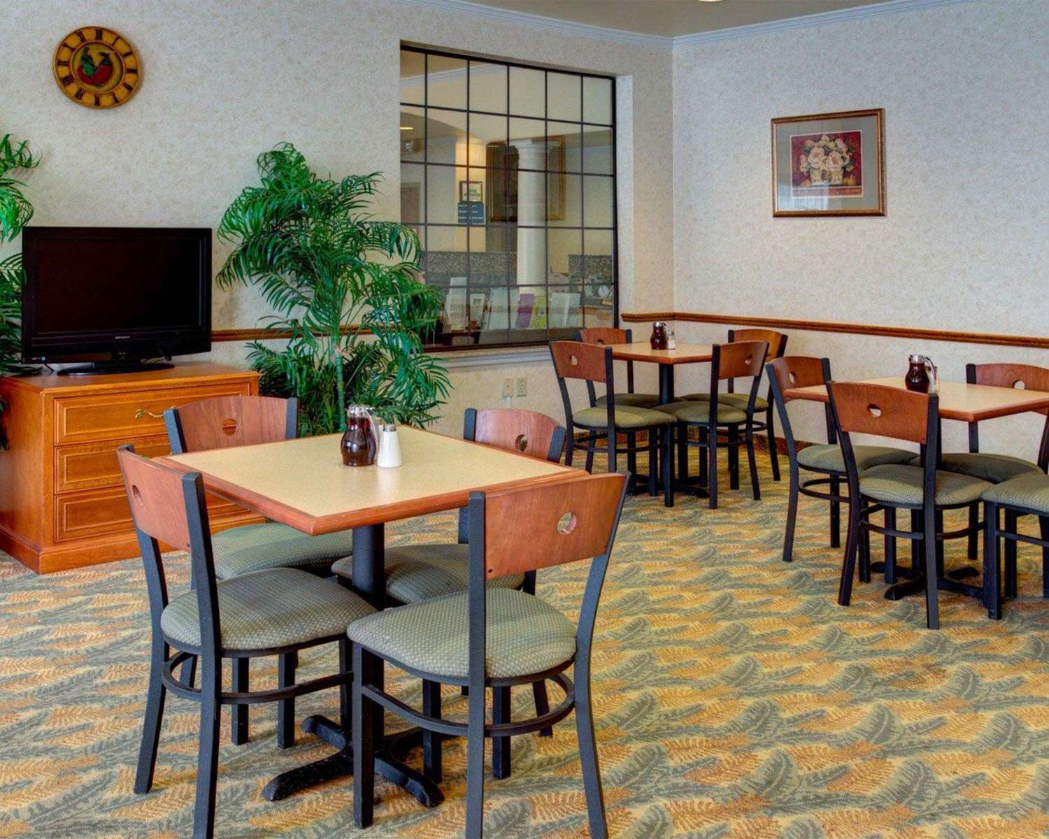 Quality Inn & Suites Glen Rose 20/23