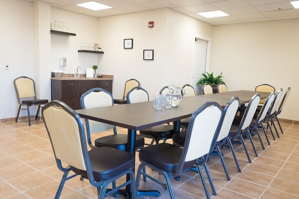 Days Inn by Wyndham Lamont 34/50