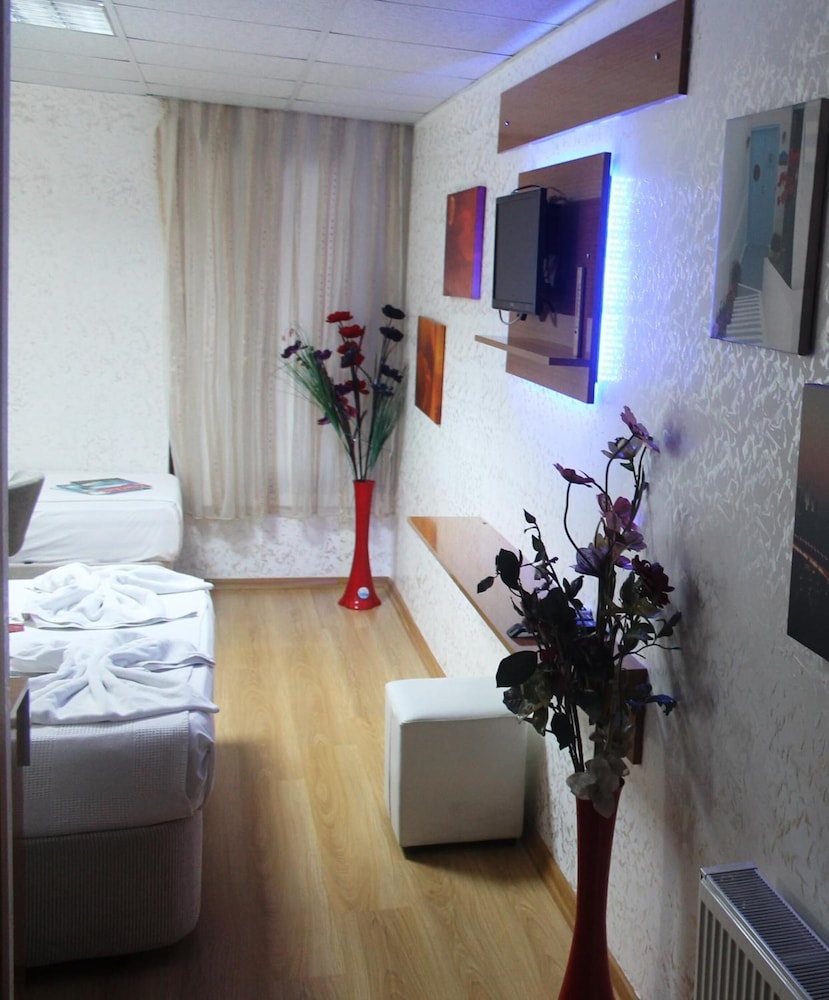 Avcilar Inci Hotel 42/68