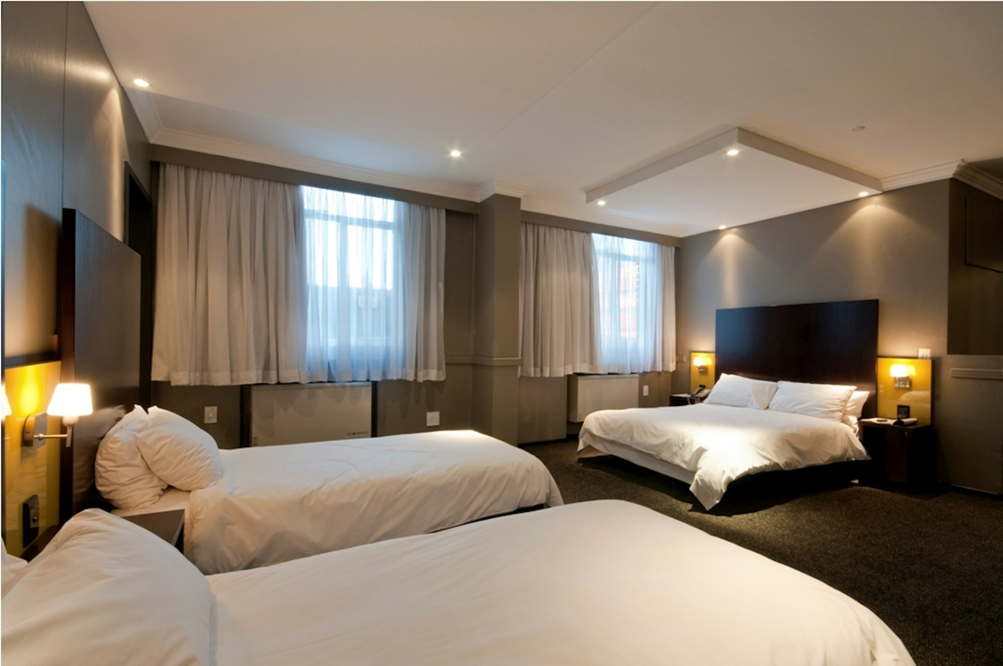 Manhattan Hotel 2/6