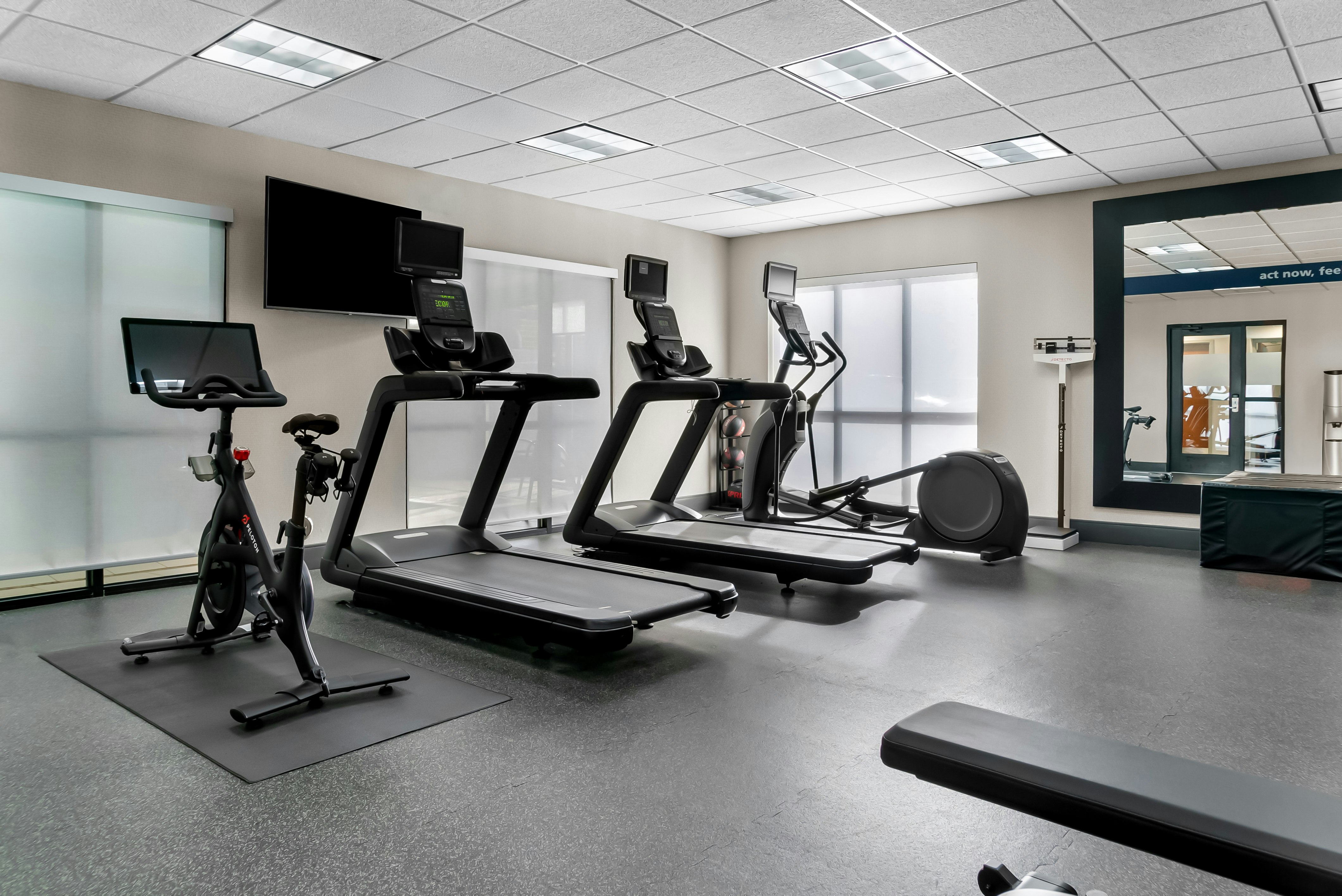 Hampton Inn Detroit North Auburn Hills 32/45