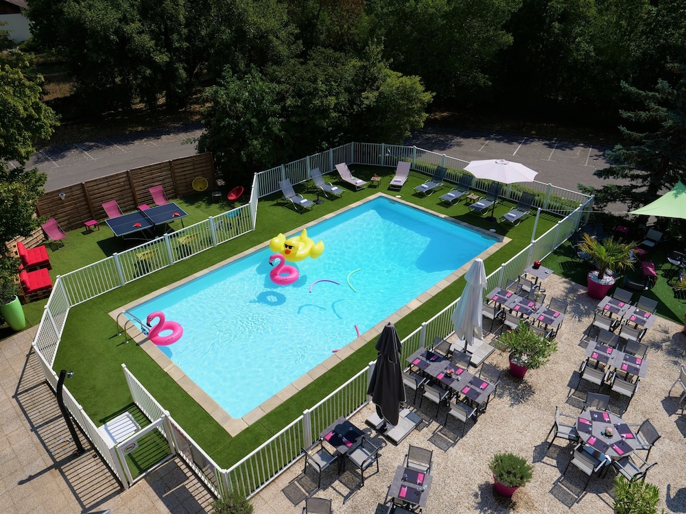 MERCURE ANNEMASSE PORTE DE GENEVE 44/74