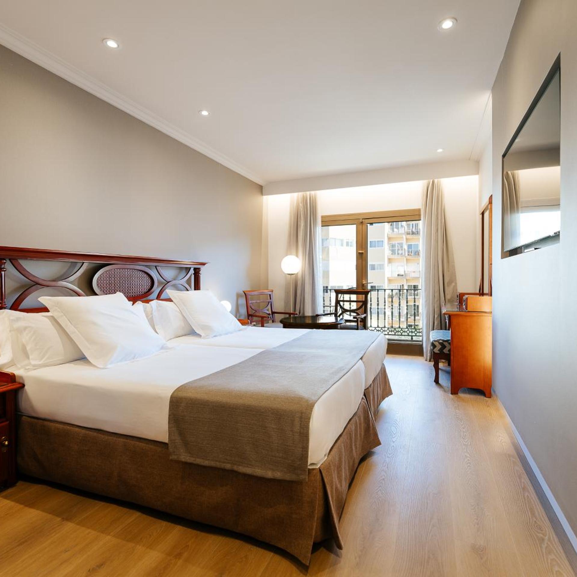 Room, Double Bed