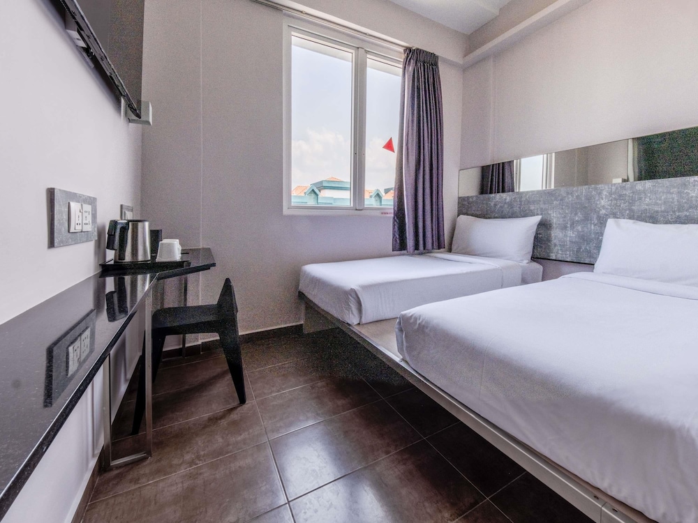 ibis budget Singapore Pearl 43/69