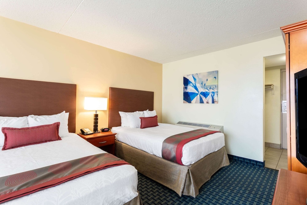 Ramada Plaza by Wyndham Virginia Beach Oceanfront 12/50