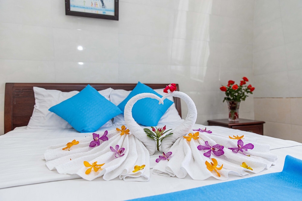 Phong Lan 2 Hotel 36/50