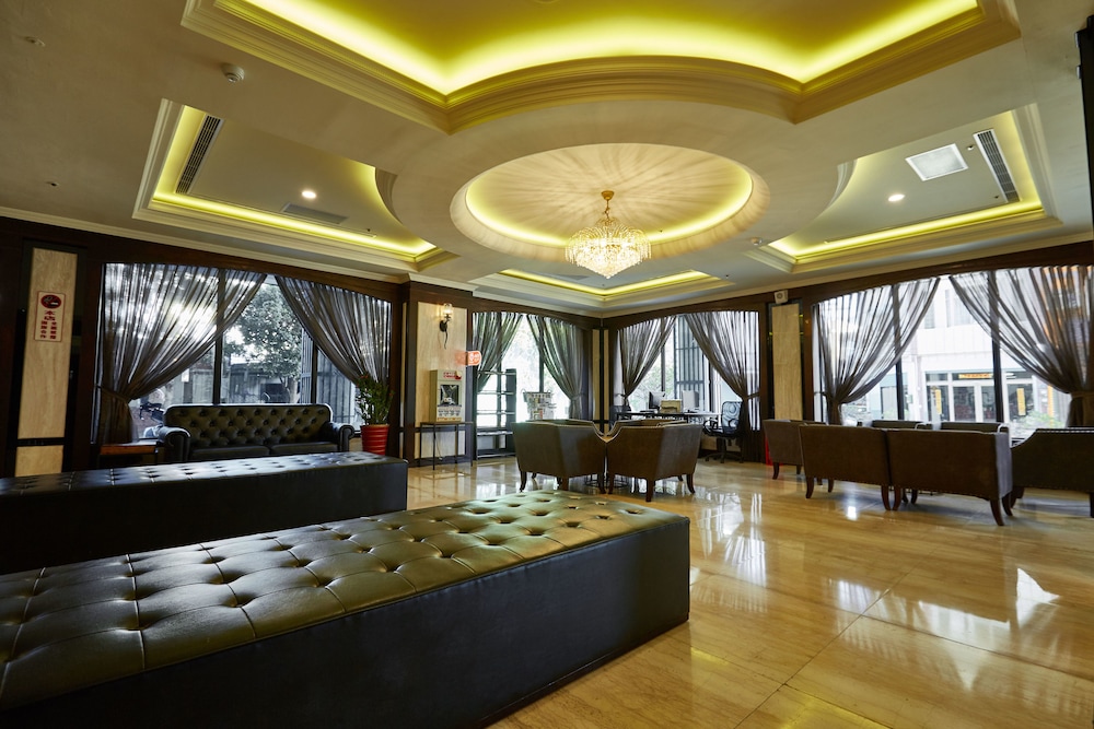 Fulidun Hotel 8/67