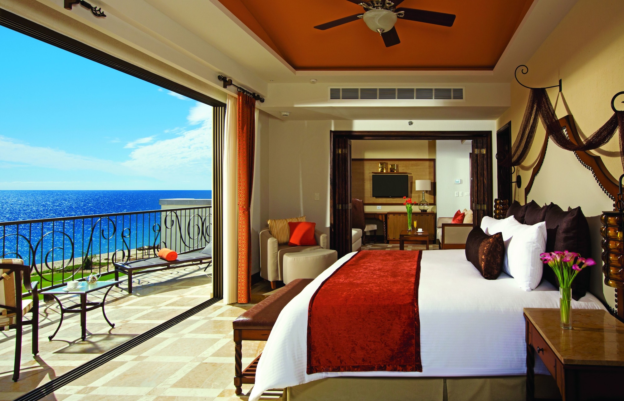 Master, Suite, King Bed, Ocean Front
