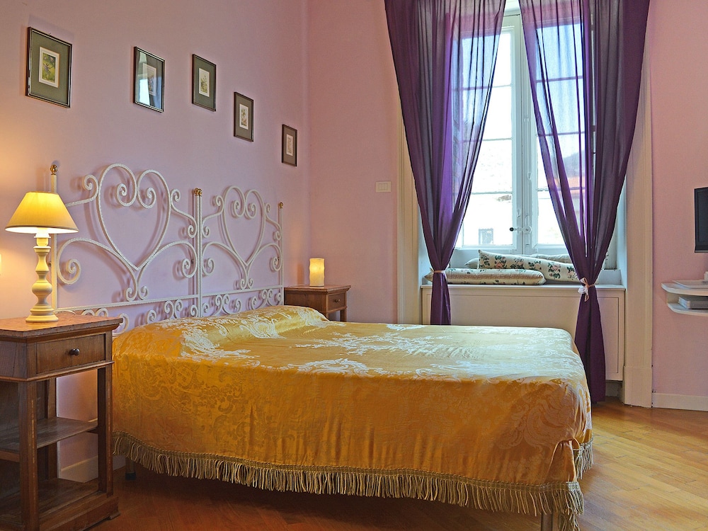 The Secret Garden Relais 27/66