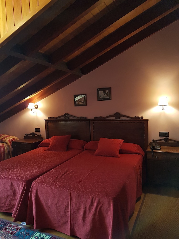 Rural La Casona De Tresali 20/50