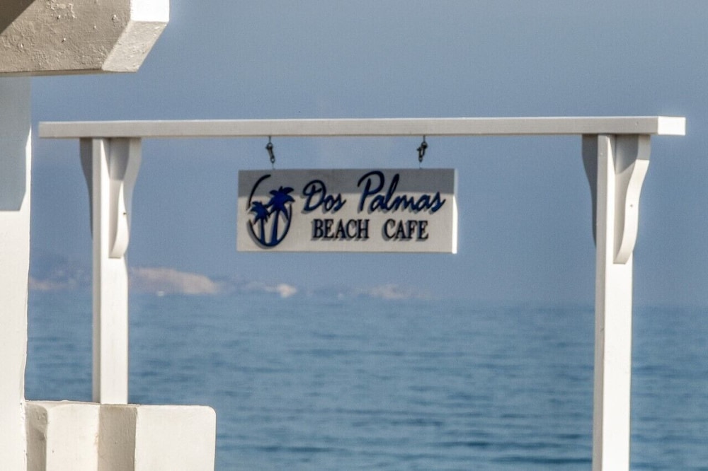 Yria Beach Hotel 40/61